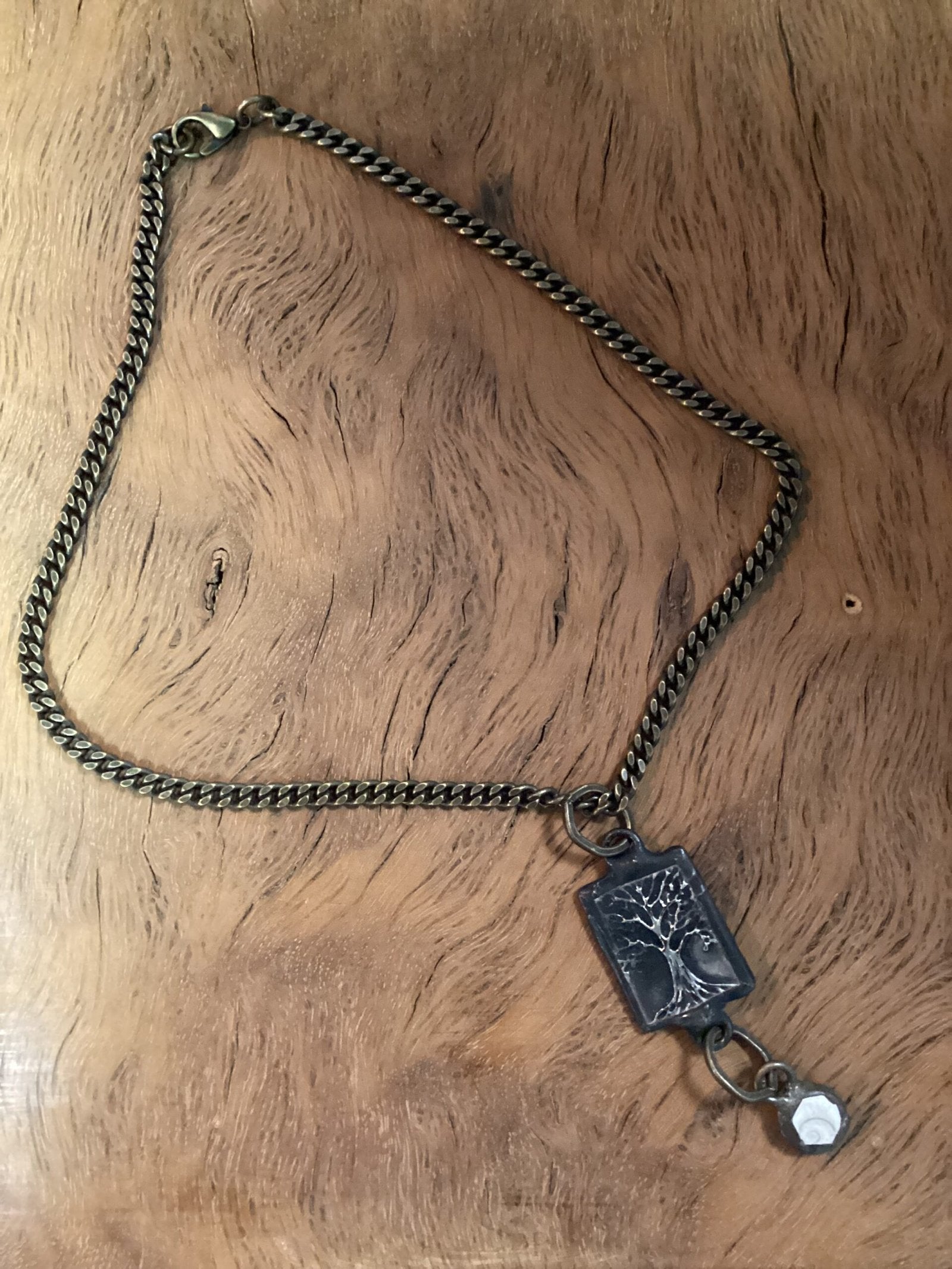 Short Chain With Tree Of Life And Small Pendent